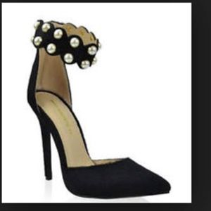 Shoe Republic Pismo black pumps pearl ankle strap